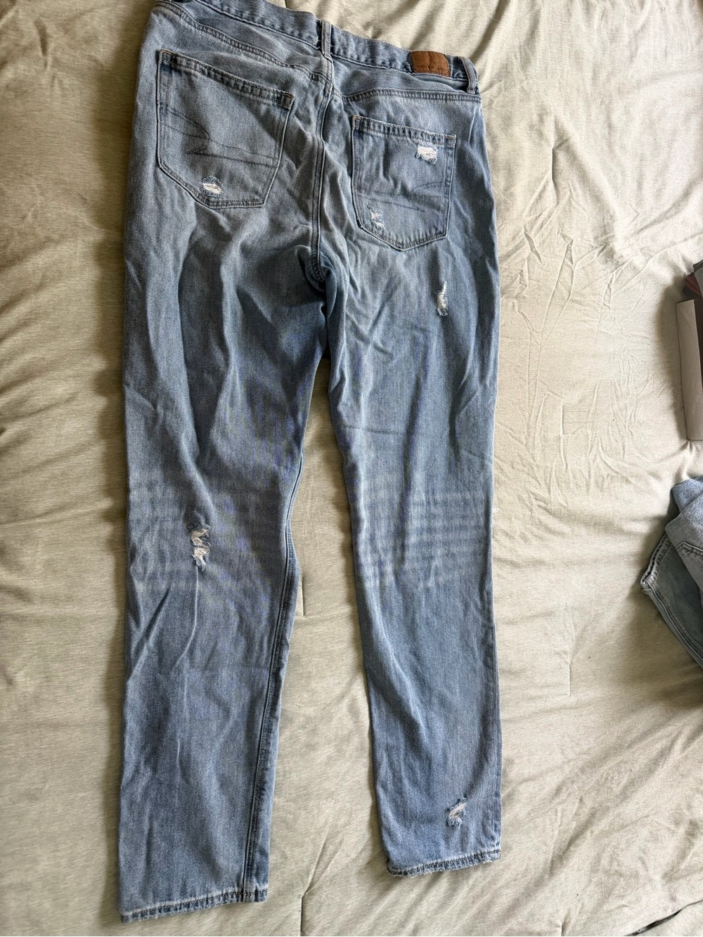 American Eagle Outfitters Light Blue Ripped Skinny Jeans - Picture 2 of 4